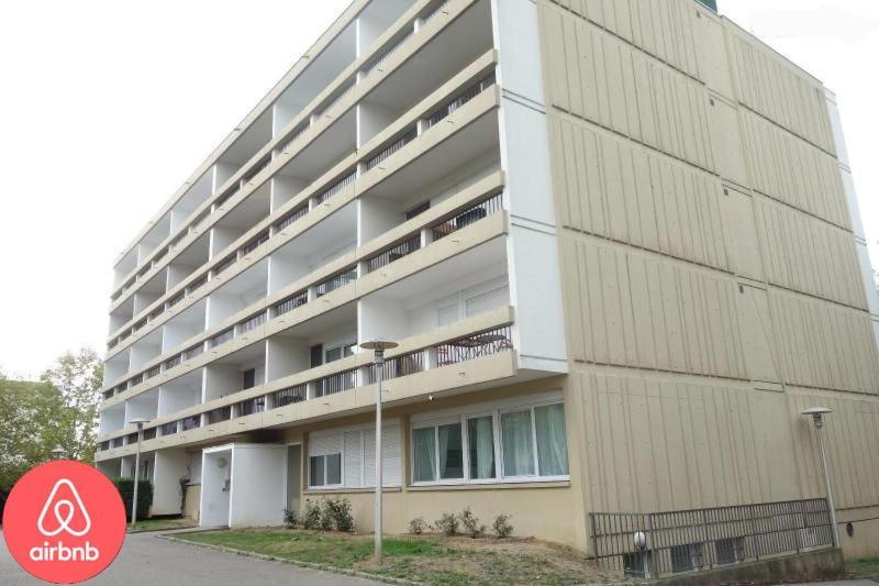 Appartement La Roseraie Parking Prive Macon Exterior photo